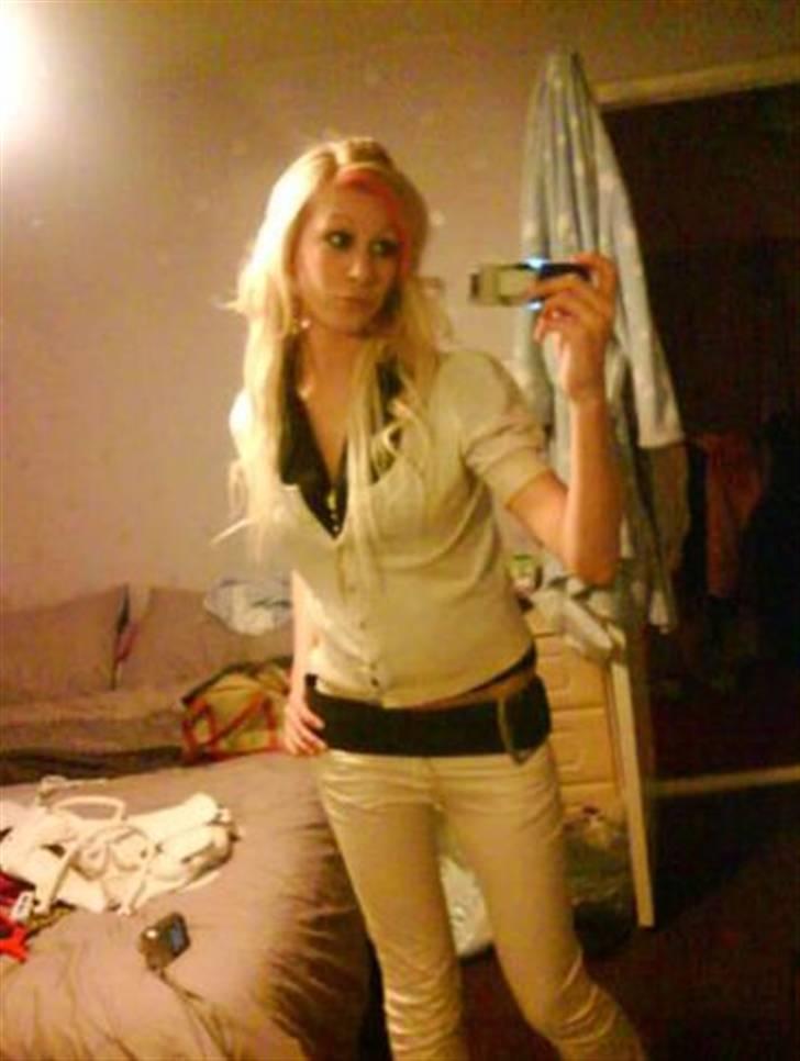 Kvinde Charlotte - Krøllede det lige lidt ;) billede 4