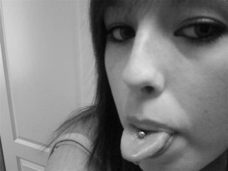 Kvinde Anne-Mette - Min Piercing =D billede 9