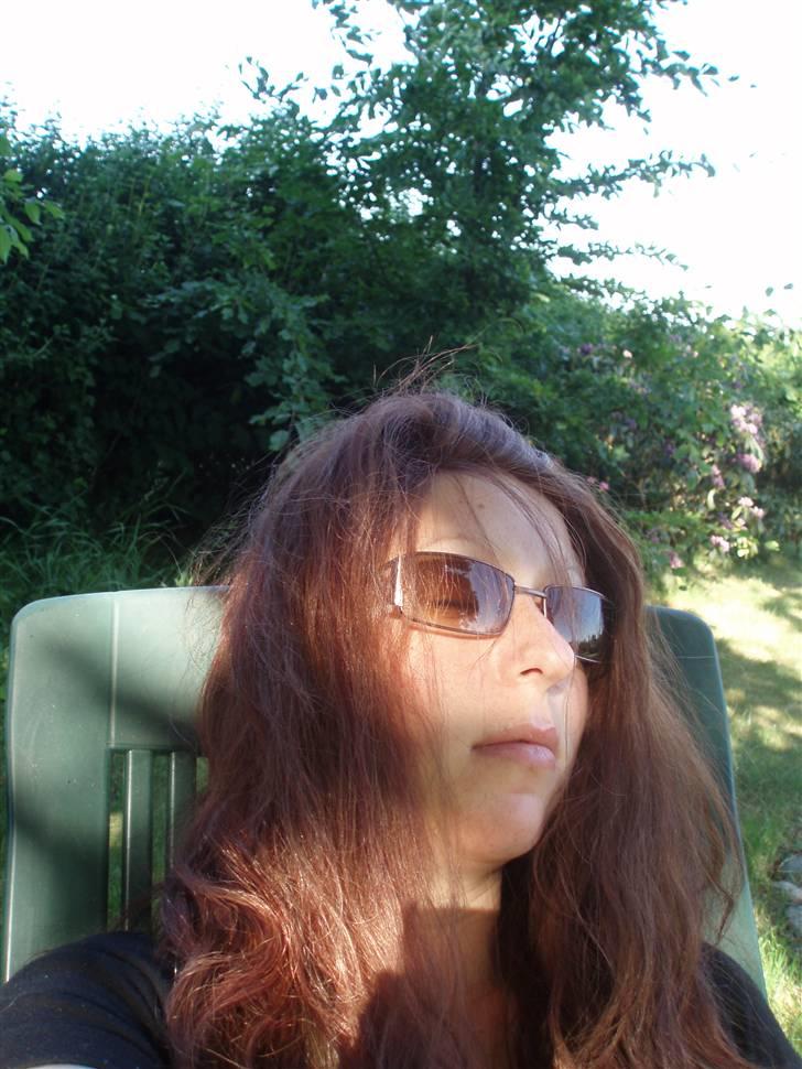 Kvinde Frk. Christiansen - zzzz zzzz sommer 08 billede 4