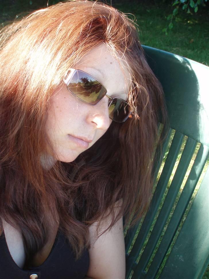 Kvinde Frk. Christiansen - Så trist man kan se. Lorte mænd. sommer08 billede 15