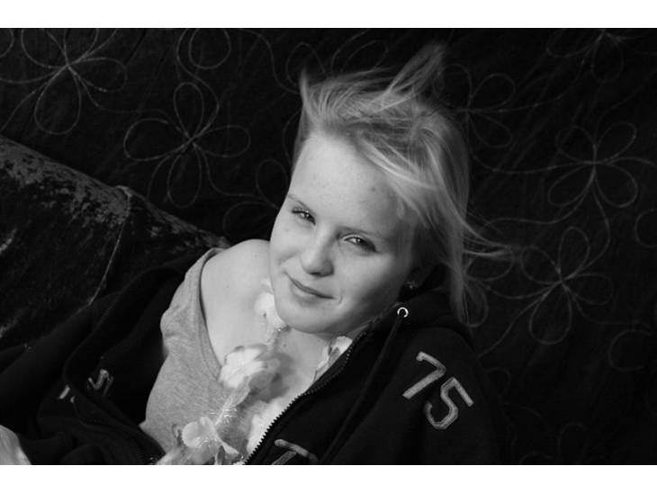 {{currentPhoto.altText}} billede {{currentPhoto.number}}