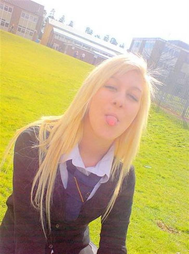 Kvinde Charlotte - Derfor tager man ikke billeder af mig ^^ billede 8