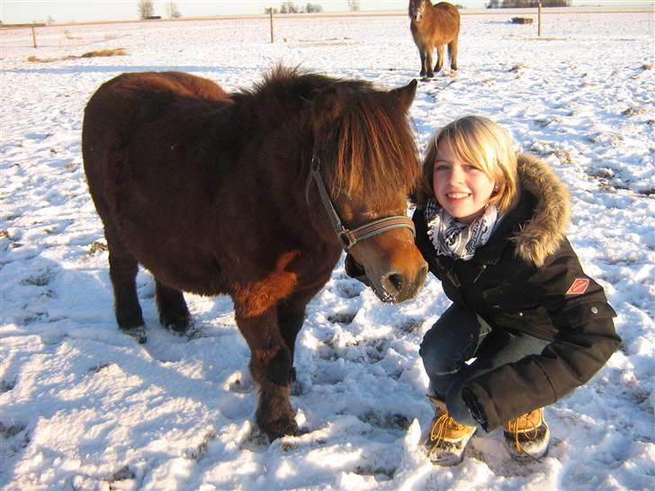 Kvinde Laura - Min pony og miq billede 3