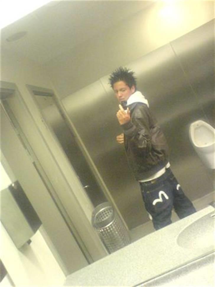 Mand Larllee billede 4