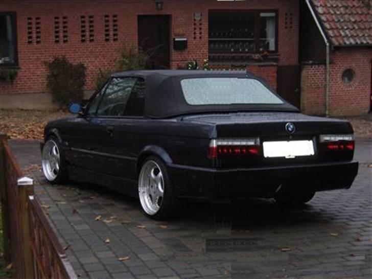 Mand Betzer - Min BMW 325i E30 Cabriolet billede 4