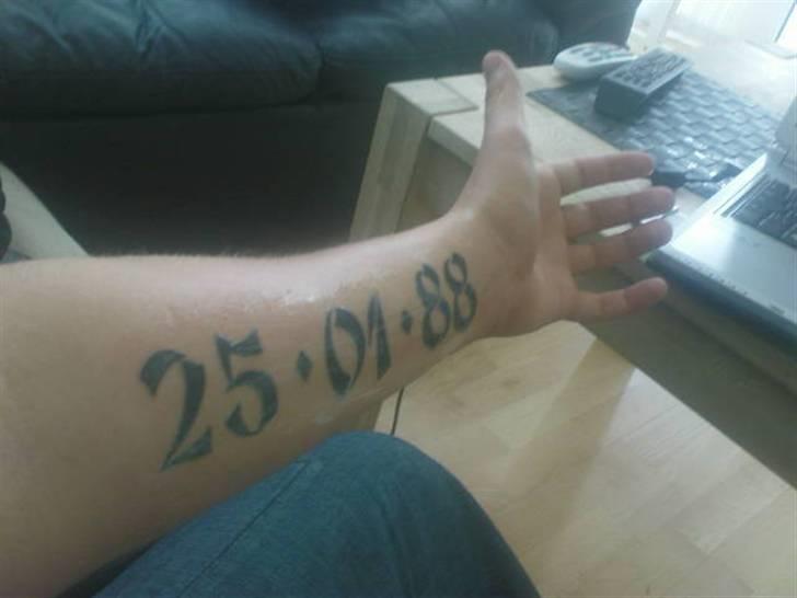 Mand kristian - så glemmer man ike sin føselsdag :D jeg ville bare have noget anderledes :)  billede 8