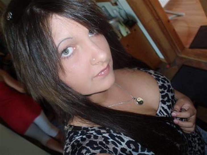 Kvinde sissebaby<3  billede 3