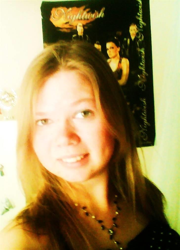 Kvinde Charlotte Berwald - This is me for forever, one of the lost ones. The one without a name without an honest heart as compass billede 16