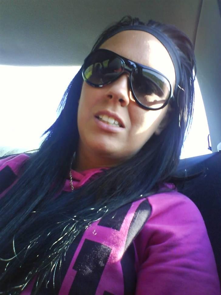 Kvinde Beinta - mig ! :D ude & kører med de skøre <33´ billede 2