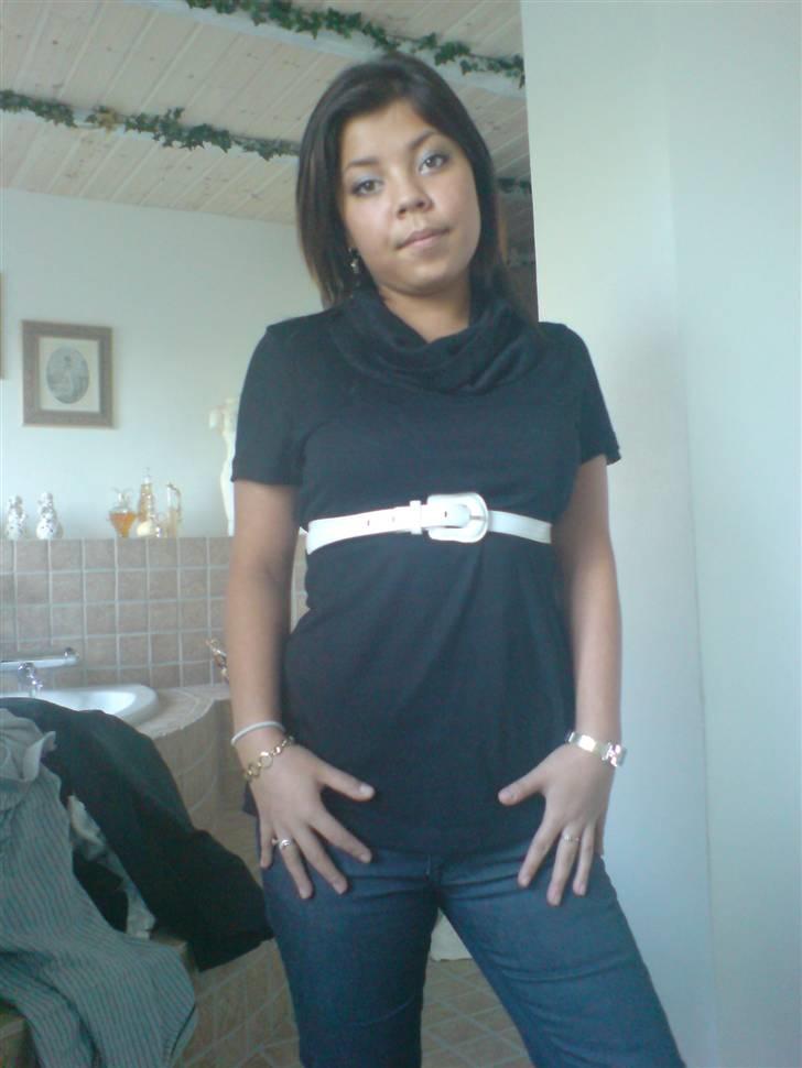 Kvinde Simone billede 1