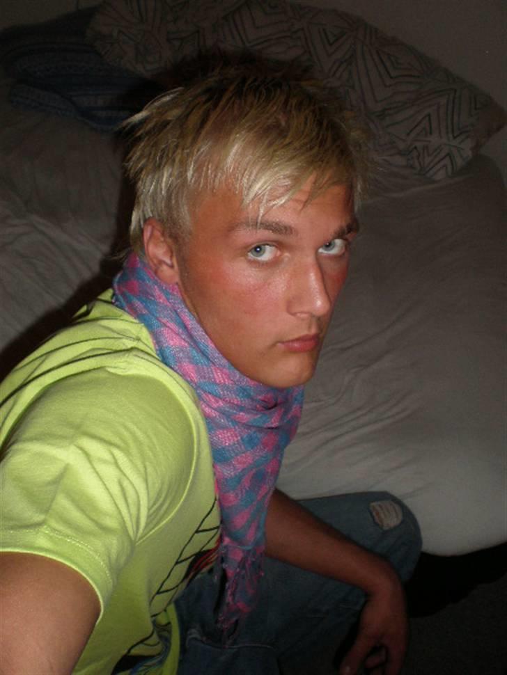 Mand mads j billede 1