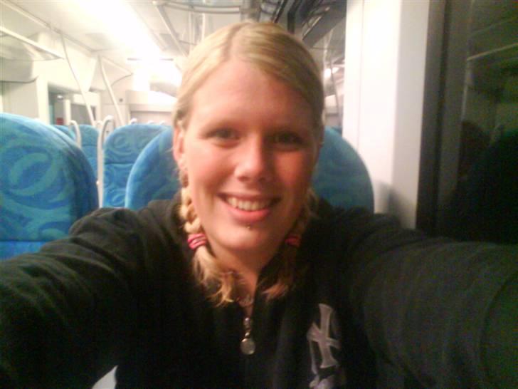 Kvinde Maibritt - ude og køre fut-tog hehe billede 17