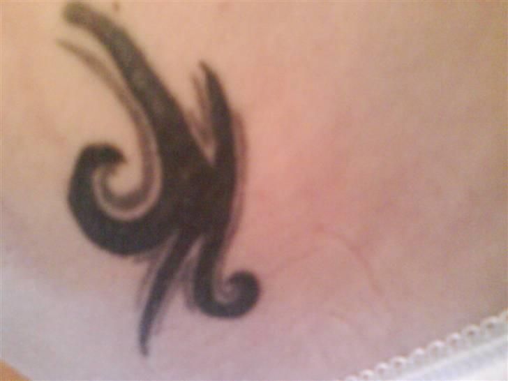 Kvinde Maibritt - min tattoo i lysken...  billede 19