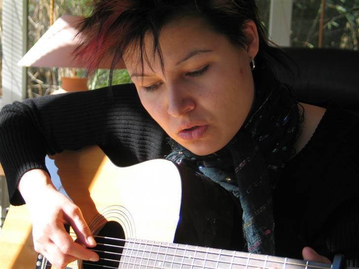 Kvinde Salmira billede 17