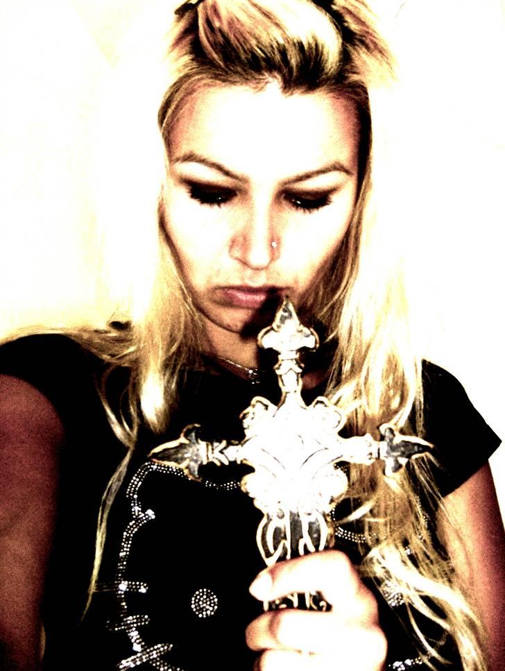 Kvinde Salmira billede 18