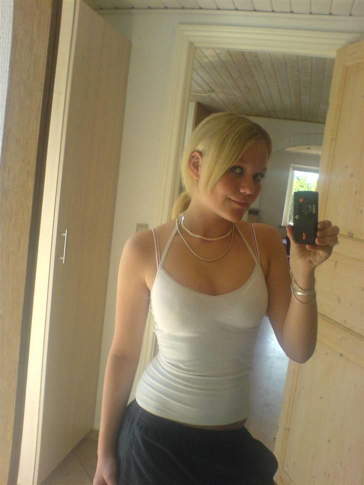 Kvinde Maiken Fly billede 5