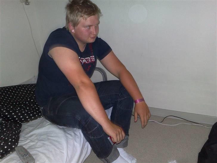 Mand Micki - Træt? :D haha, lige efter Jelling Festival billede 2