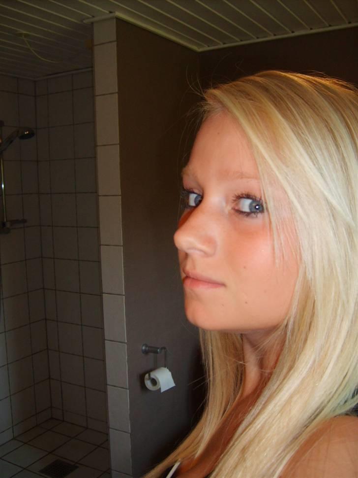 Kvinde Pernille - Mig billede 2