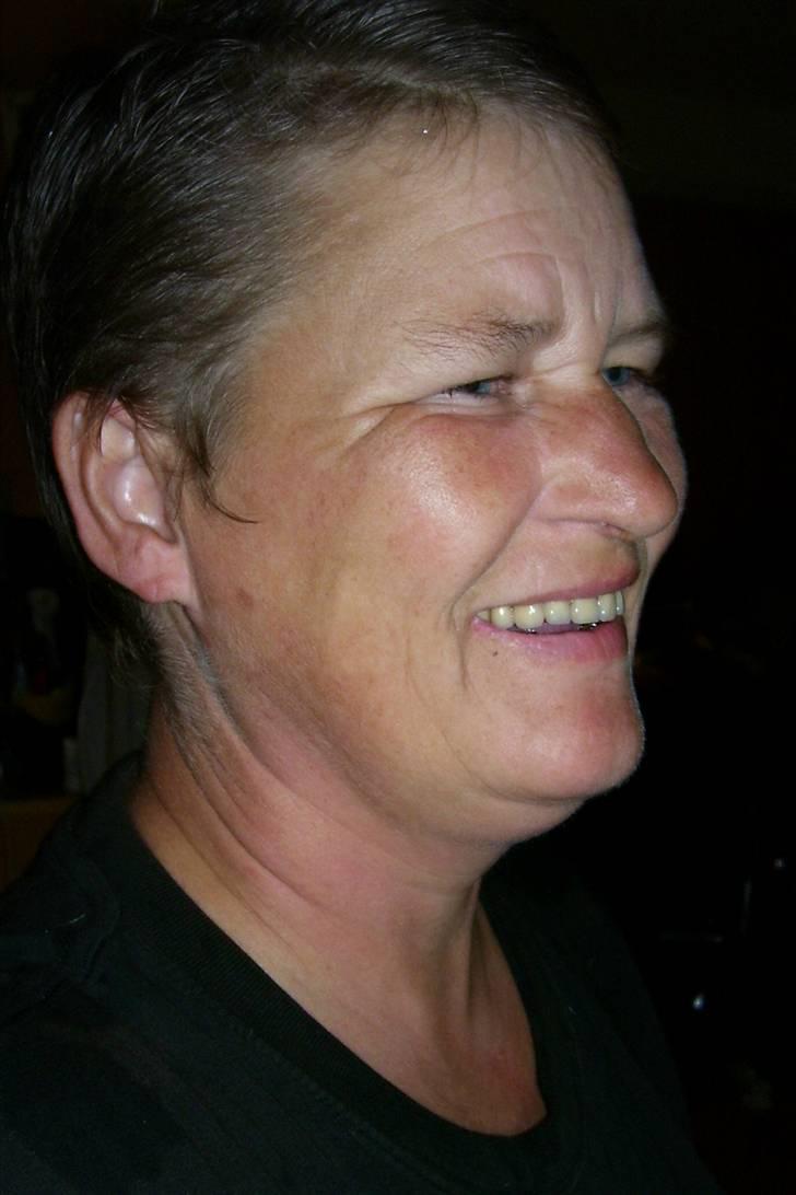 Kvinde Jytte Holger  billede 2