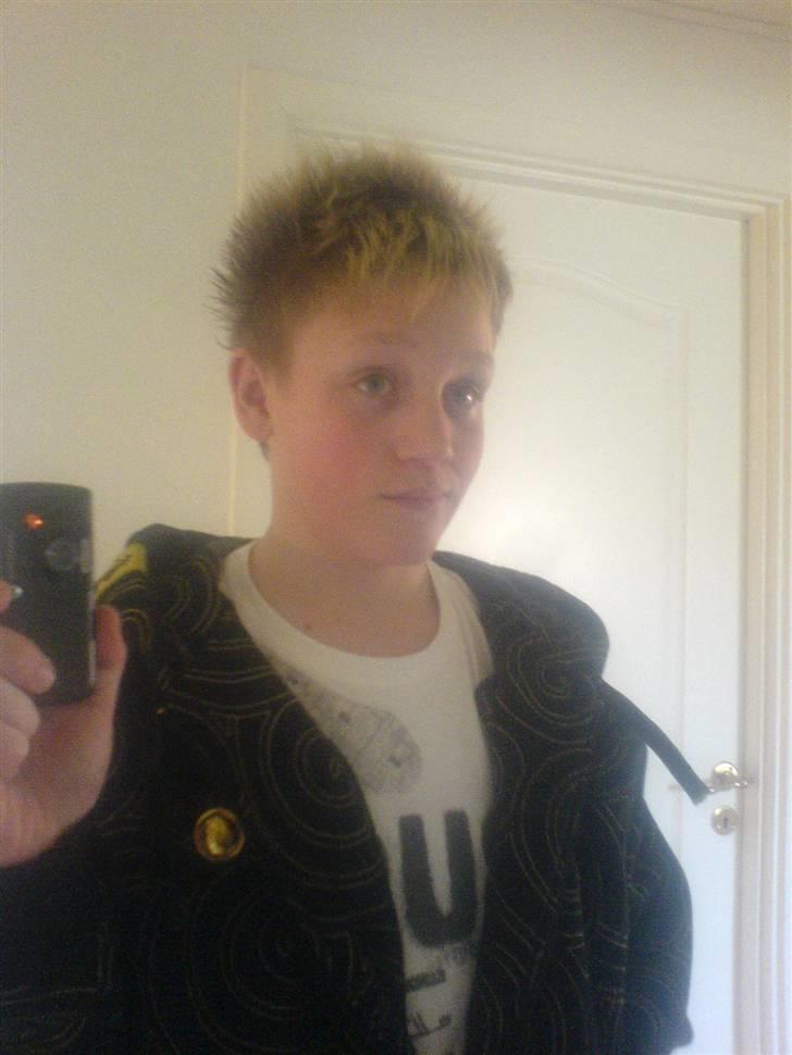 Mand André  sørensen.:) - med hår ;) billede 2