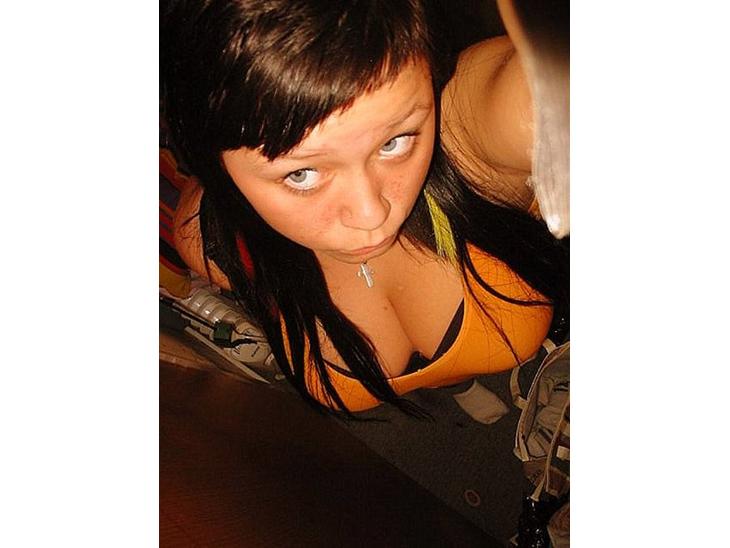 {{currentPhoto.altText}} billede {{currentPhoto.number}}