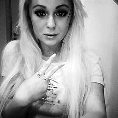 Kvinde Kamilla Rasztar