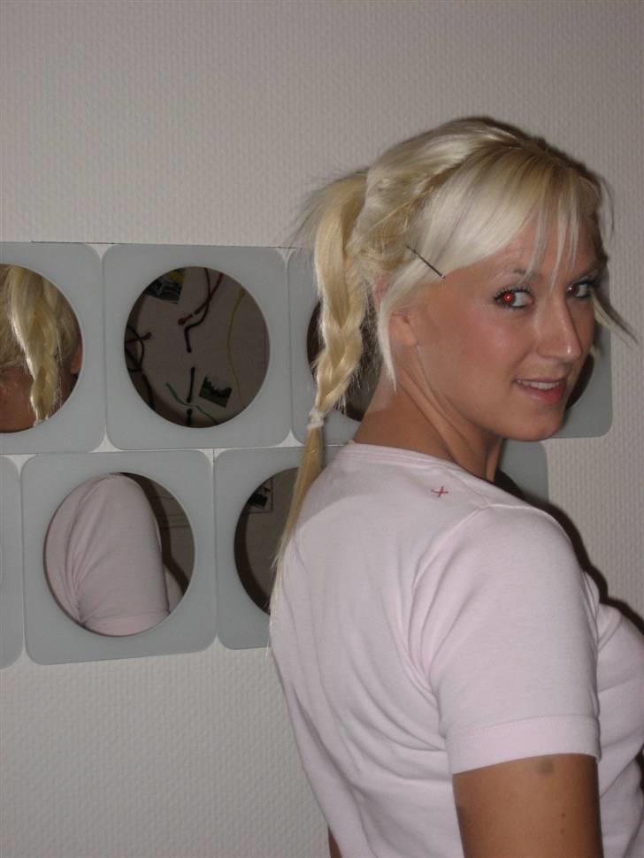 Kvinde ja oprettes skal man ;-D - new hair 2008 billede 15