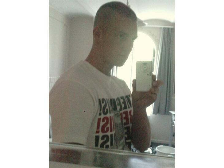 {{currentPhoto.altText}} billede {{currentPhoto.number}}