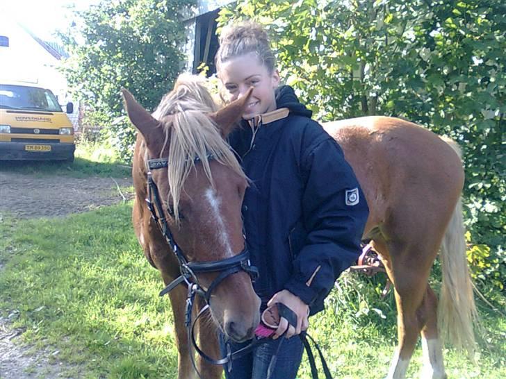 Kvinde Nadja - Mig og Aladin :-) billede 6