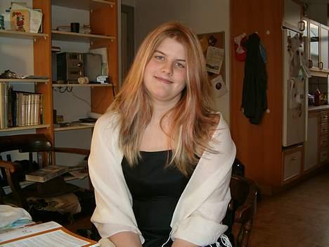 Kvinde         Fie Frk. Davidsen - Fin... pæn kjole billede 5