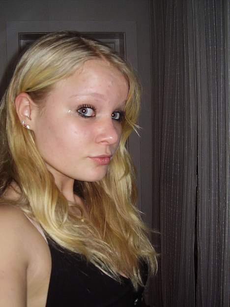 Kvinde Pernille - #13 Mig, Nillerbaby :b  billede 13