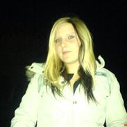 Kvinde Mia Maja H Michelsen <3