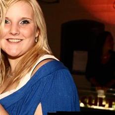 Kvinde Mia Maja H Michelsen <3