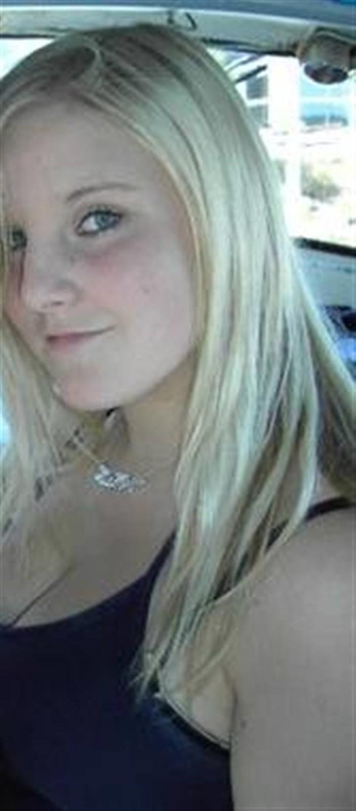 Kvinde Mia Maja H Michelsen <3 - Mig på vej til samsø (: billede 4