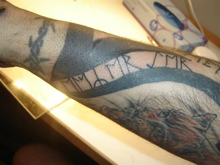 Mand larsen tr1 - runer (elsker jer) billede 15