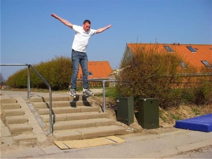 Mand Kresjan (^^') - 9. klasse på Oure idrætsefterskole - Ja skulle lige prøve :P billede 3