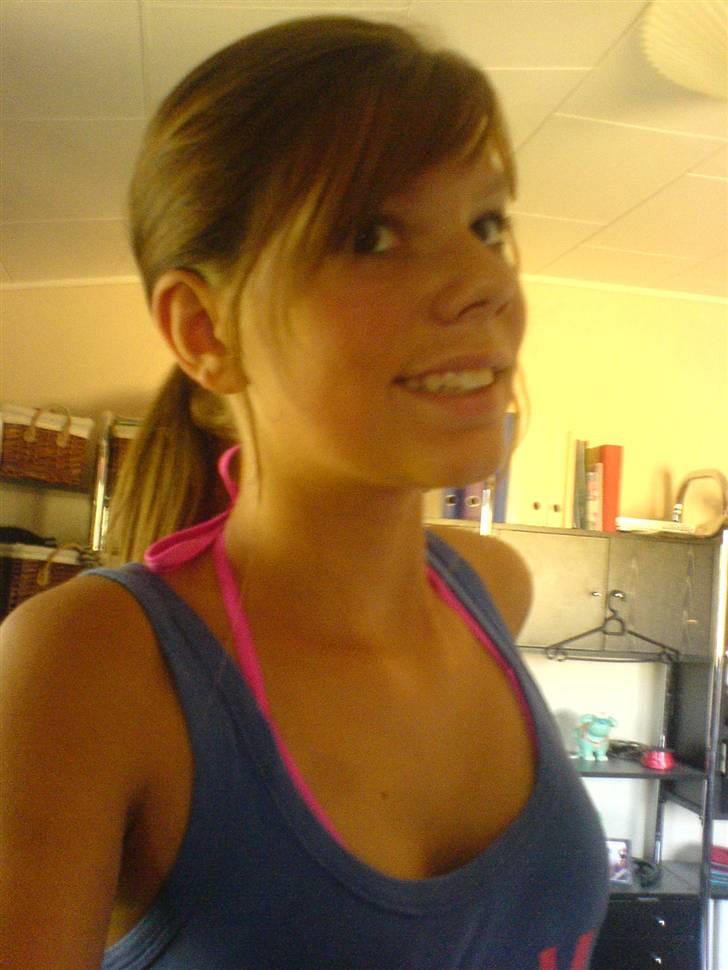 Kvinde Emilie madsen billede 10