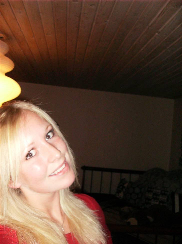 Kvinde Stephanie - Glat hår :) billede 8