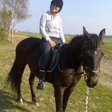 Kvinde Emi_H