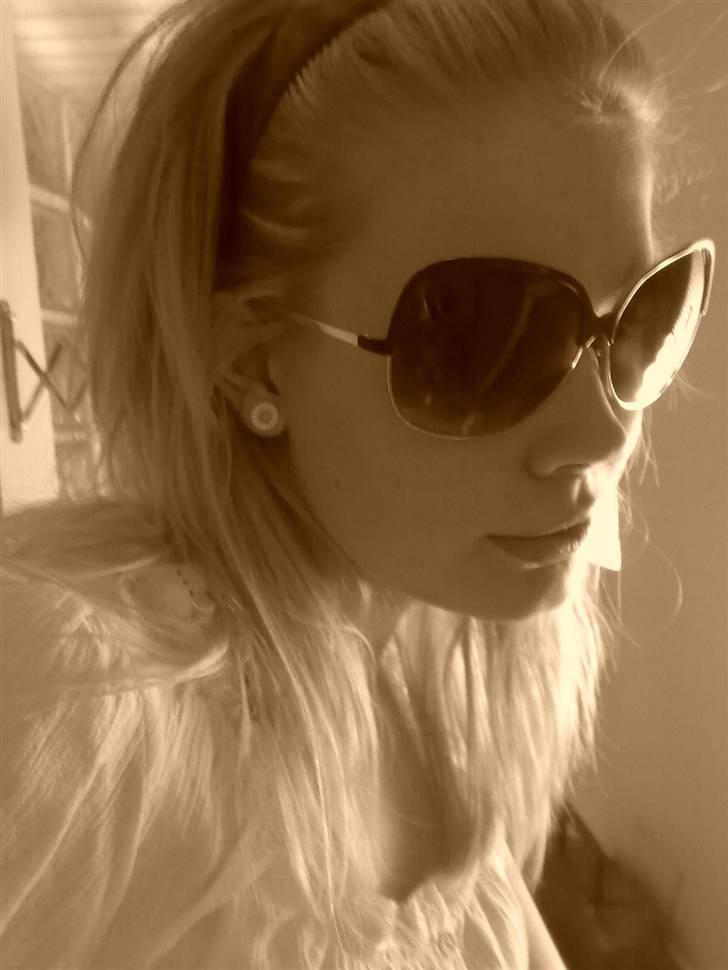 Kvinde Caroline billede 1