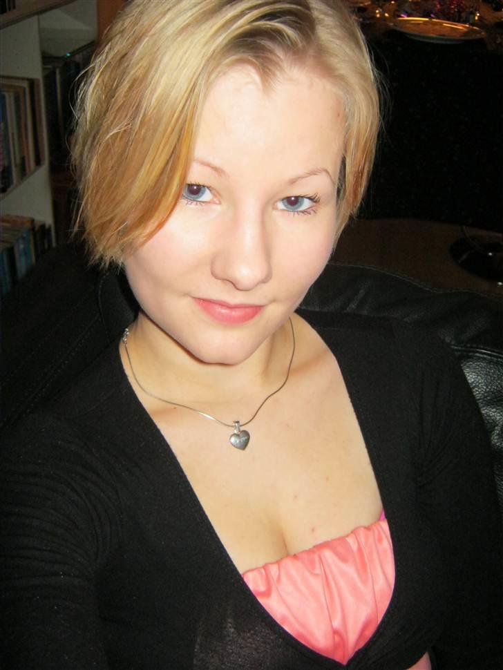 Kvinde Charlotte - Nytår 10/11  billede 5