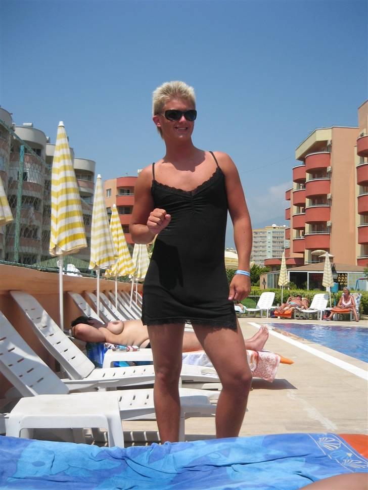 Mand Jesper - Ja kom sku lige i en kjole:) billede 4