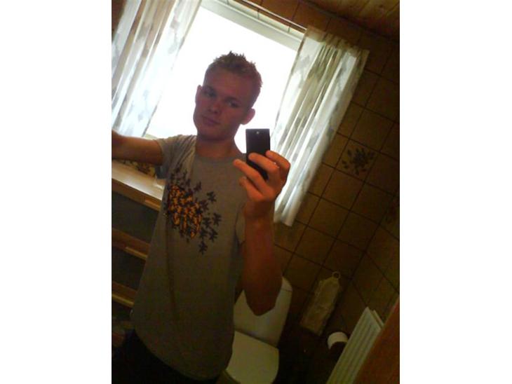 {{currentPhoto.altText}} billede {{currentPhoto.number}}