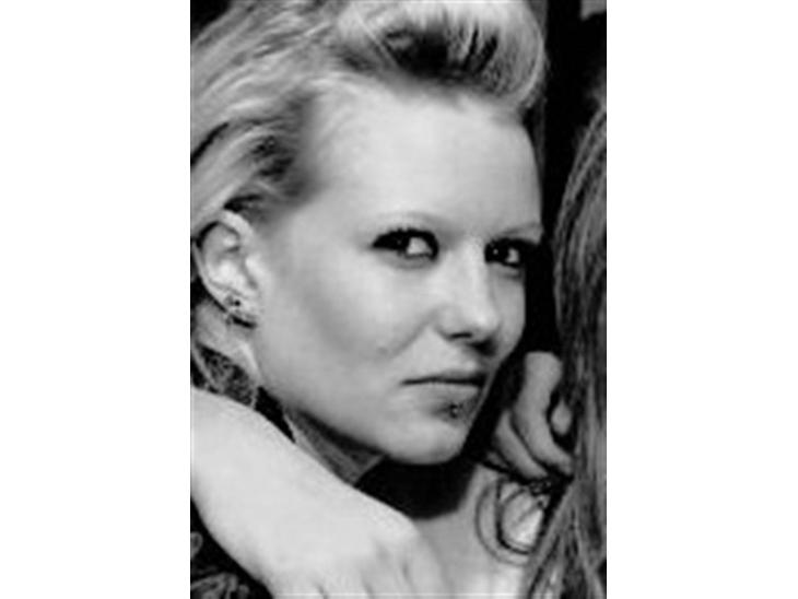 {{currentPhoto.altText}} billede {{currentPhoto.number}}