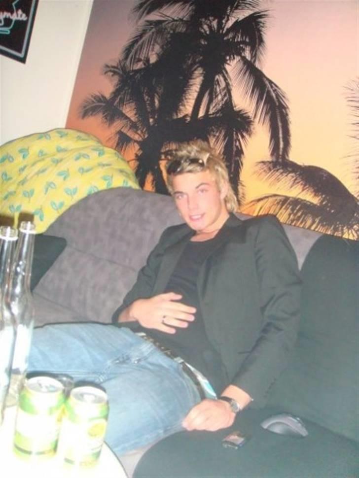 Mand Mikey - Fest hos alex(: billede 2