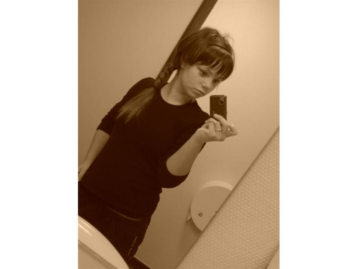 {{currentPhoto.altText}} billede {{currentPhoto.number}}