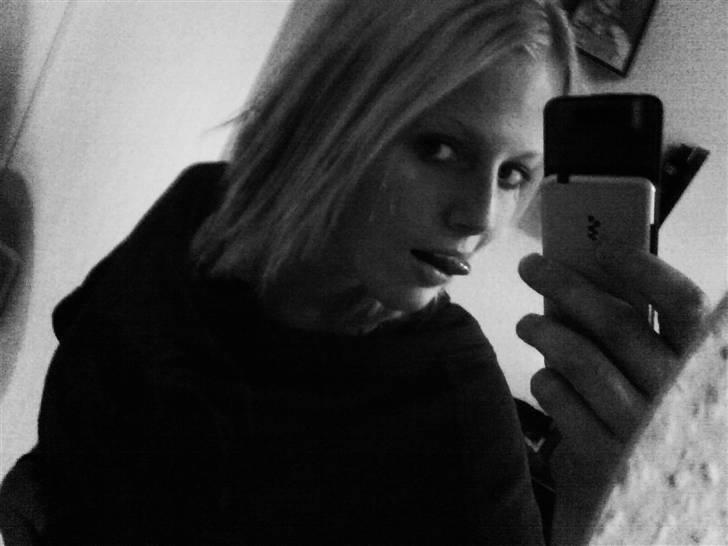 Kvinde _ anika (; billede 5