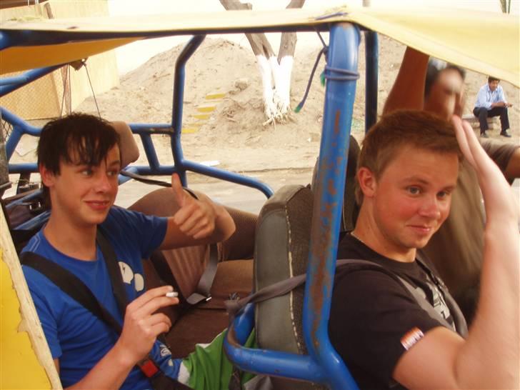 Mand Morten H - brormand og mig på ud i a ørken... billede taget i Peru, mellem d.21/12 - 14/1 2008-2009 billede 5