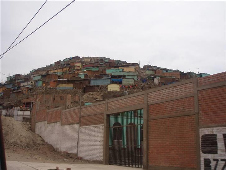 Mand Morten H - man skal ikke sige man er fattig før man BOR sårn her... billede taget i Peru, mellem d.21/12 - 14/1 2008-2009  billede 8