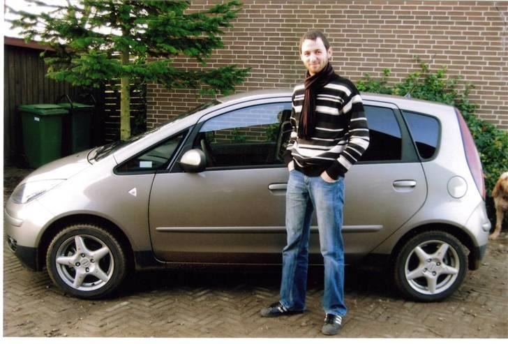 Mand jacob - Mig og min nye bil  taget den 21 december 2008.  fik lige scannet det ind.  Det gik bedre end jeg regnede med :-) billede 11